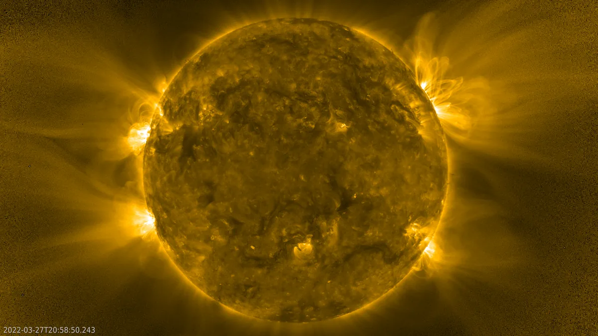 Solar Orbiter Güneş Rüzgarındaki Manyetik Kıvrımların Kökenini Keşfetti