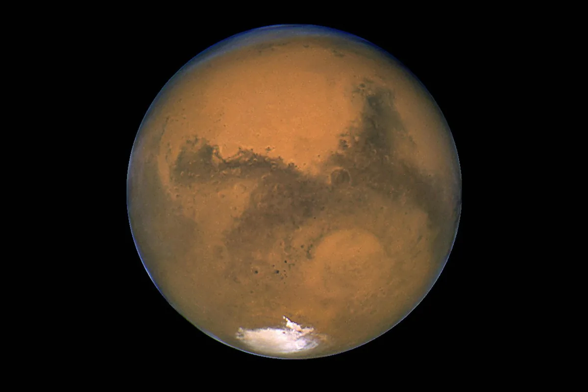 Mars'ın Yüzey Altındaki Pas Tabakası Gezegeni Sıcak ve Sulak Kılmış Olabilir