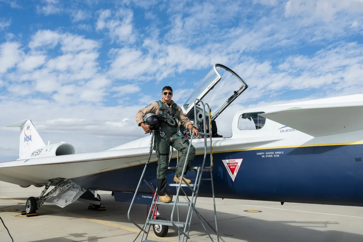 NASA Test Pilotu Mike Lippert Sessiz Ses Üstü Uçak X-59 ile İlk Uçuşunu Gerçekleştirdi