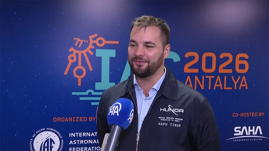 Hungarian Astronaut Tibor Kapu Shares Orbital Reflections on Earth