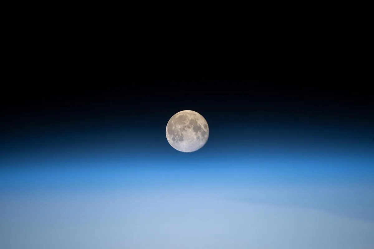 ISS Mürettebatı Deneyleri Tamamladı, NASA Artemis Görevlerinin Son Durumunu Açıkladı