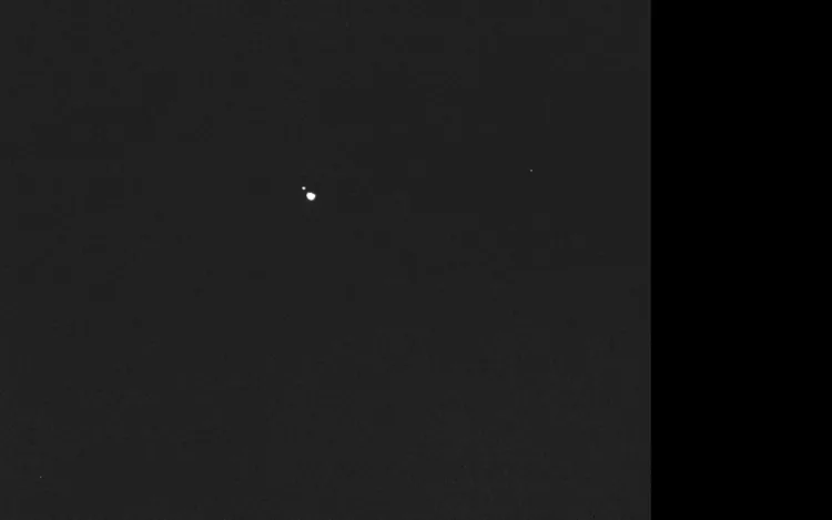 Hera Probe Sees Asteroid Pair Separately for First Time
